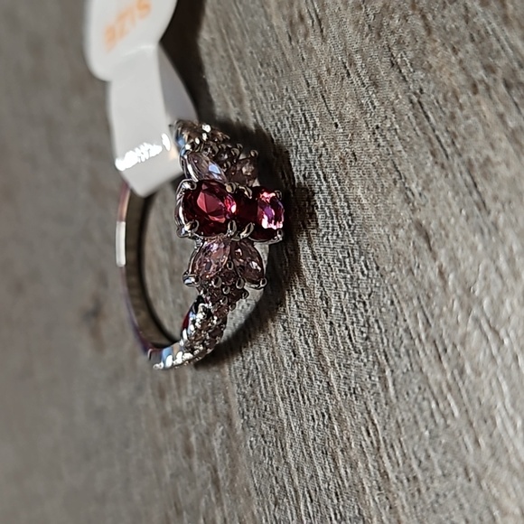 Ruby ring new - Picture 2 of 4